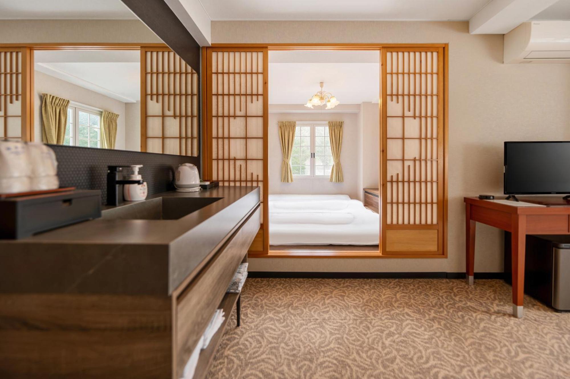 Hakuba Sun Valley Hotel Экстерьер фото