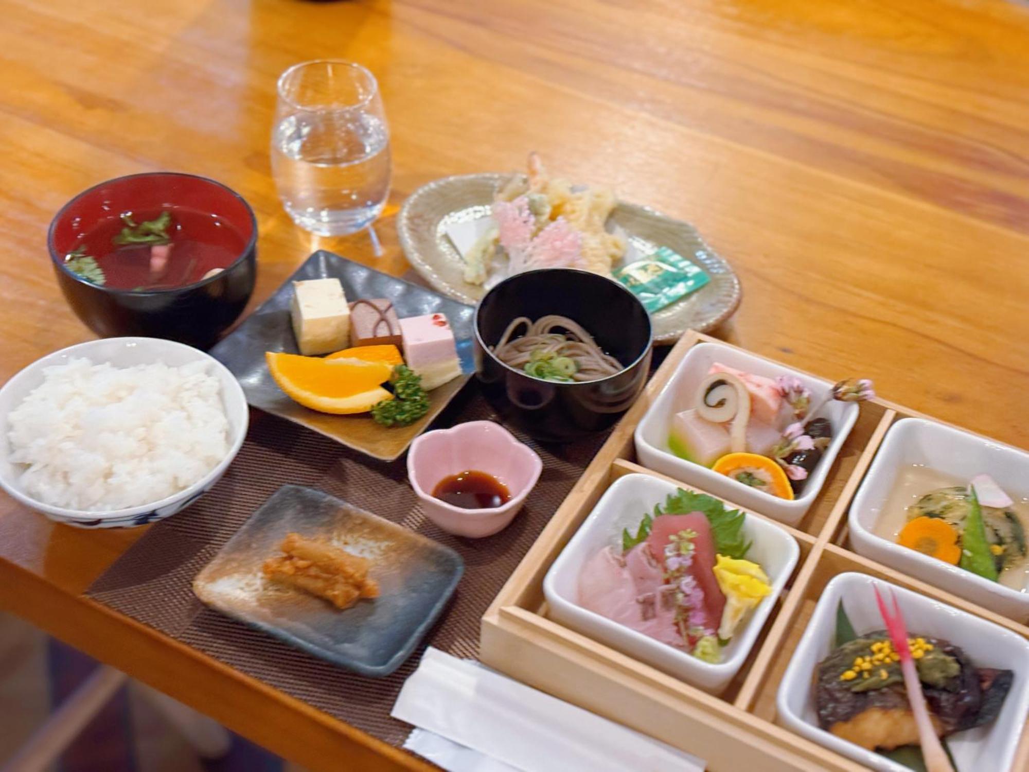 Hakuba Sun Valley Hotel Экстерьер фото